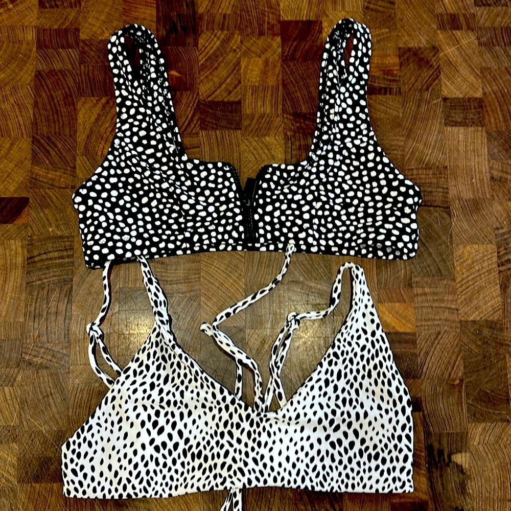 Set of 2 black and white Blackbough bikini tops size Small